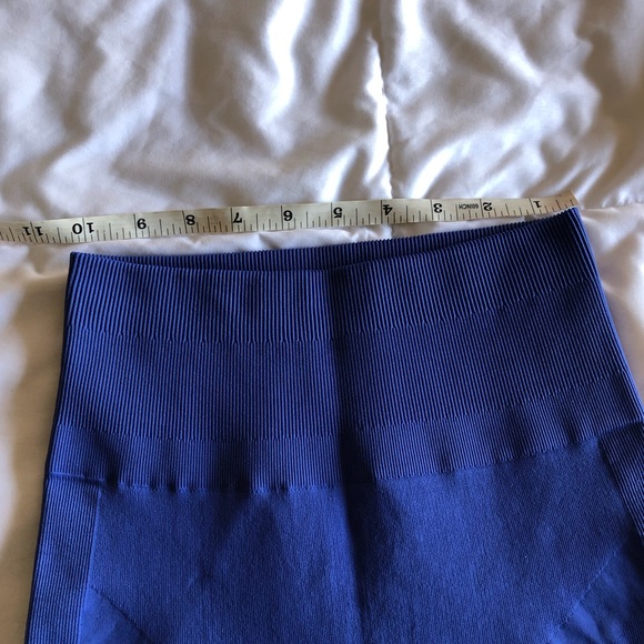 Lululemon Zone in Tight Seamless Leggings - Picture 7 of 12